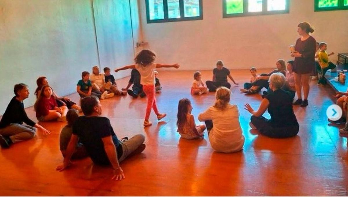 Actividades compartidas entre abuelos y nietos, con el arte como lenguaje de integración generacional. (Foto Instagram) Actividades compartidas entre abuelos y nietos, con el arte como lenguaje de integración generacional. (Foto Instagram)