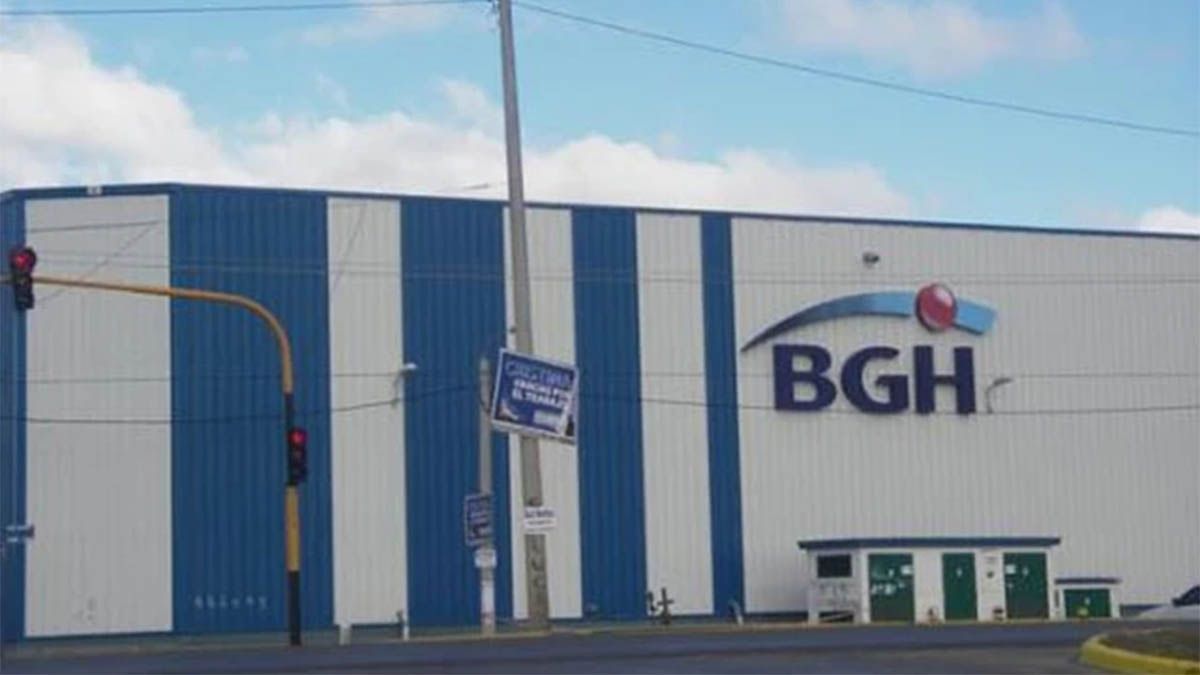 Las afamadas empresas de electrodomésticos BGH y Groupe SEB se asociaron para potenciar el mercado argentino. Las afamadas empresas de electrodomésticos BGH y Groupe SEB se asociaron para potenciar el mercado argentino.