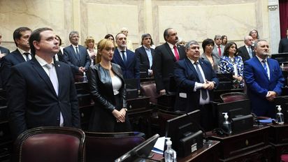 El oficialismo aprobó su proyecto sobre la deuda con el FMI
