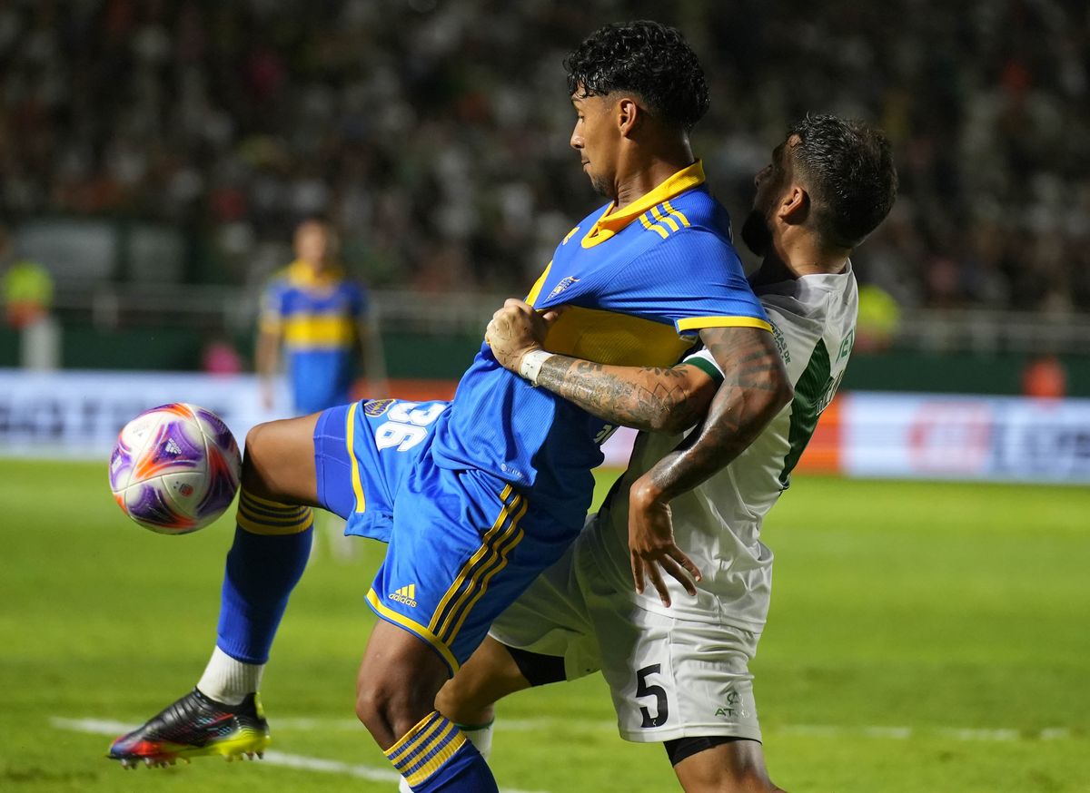 River y Boca mostraron una fuerte disparidad en esta sexta fecha. El Millonario goleó 3 a 0 a Godoy Cruz y el Xeneize sufrió una dura caída ante Banfield 1-0. (Foto: Noticias Argentinas)