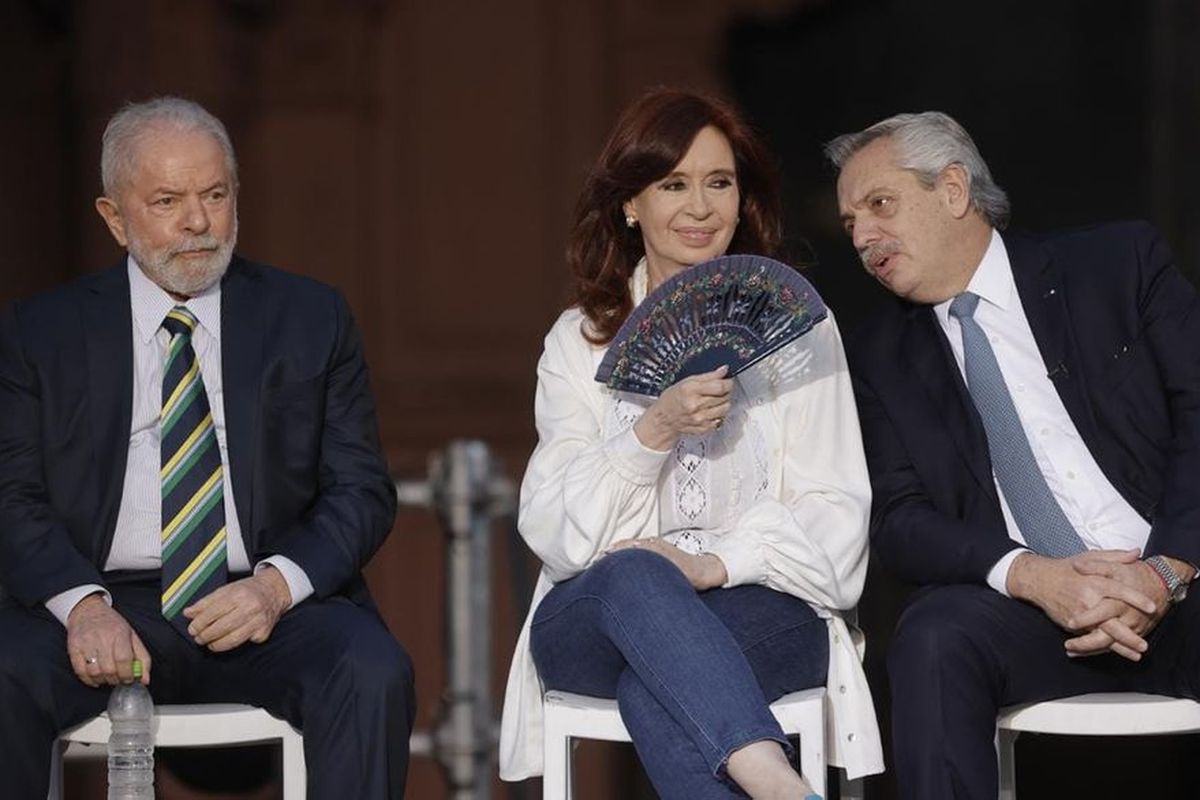 Lula, Cristina Kirchner y Alberto Fernández, en el acto del 10 de diciembre. Foto: La Nación.