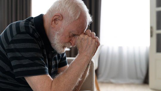 ¿Qué signos indican que una persona puede tener Parkinson? ¿Qué signos indican que una persona puede tener Parkinson?