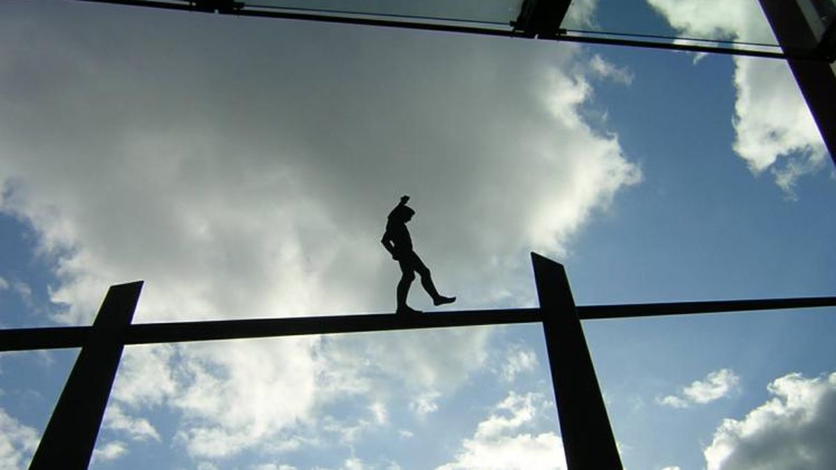 Las aventuras del equilibrista en su carretilla