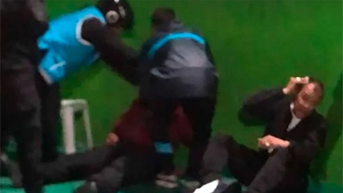 Nueva Chicago fue castigado luego de los incidentes de este último lunes, mudará su localía a puertas cerradas y habrá barras con derecho de admisión. (Foto: Gentileza: Pablo Carrozza)