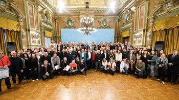 Salud y Educación: 2 disparos de Axel Kicillof sobre Javier Milei