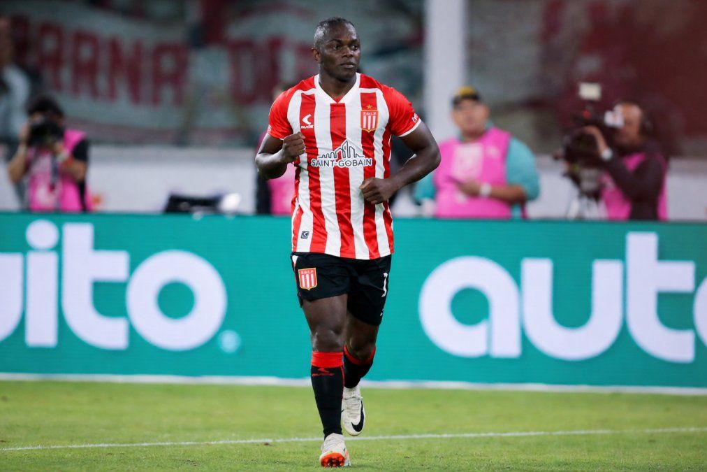 Edwuin-Cetré-Boca-Estudiantes