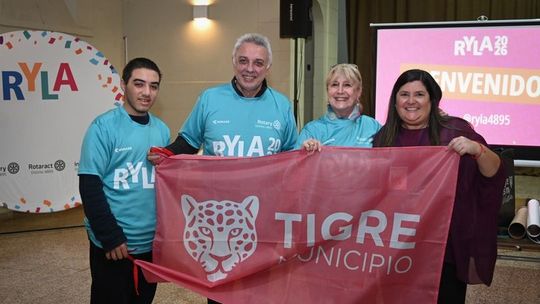 Elintendente de Tigre, Julio Zamora, asistió a la apertura del Seminario deLiderazgo para Jóvenes del Rotary Internacional en Benavídez.