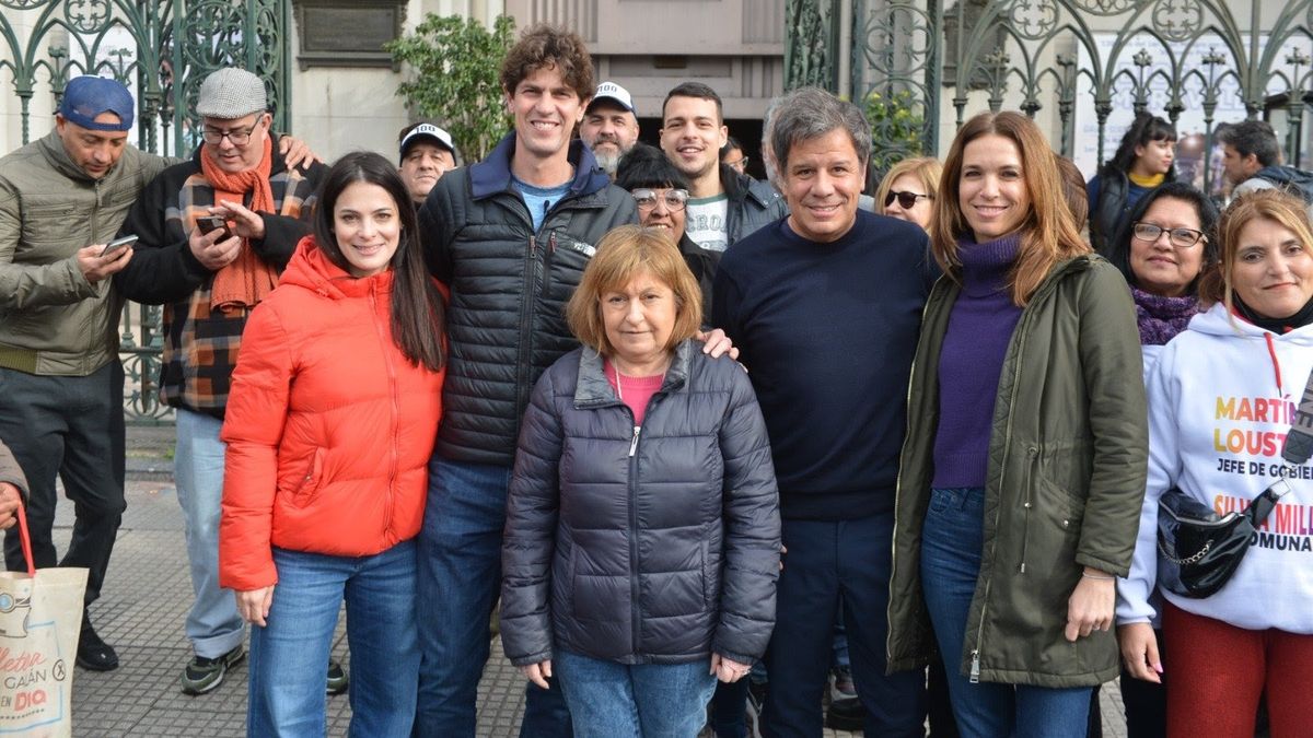 Lousteau, Manes y Graciela Oca&ntilde;a el s&aacute;bado en una recorrida por el barrio de Pompeya.