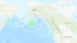 altText(Alerta de tsunami en Alaska y el susto llega a México)}