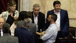 altText(Emergencia alimentaria: La oposición arrincona a Cambiemos en plena campaña)}