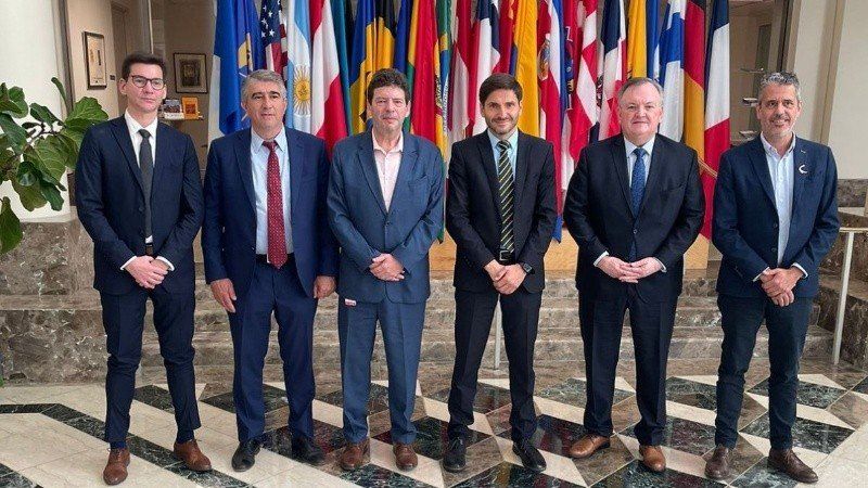 Maximiliano Pullaro se encuentra en Estados Unidos para financiar las obras de su gobierno en Santa Fe.