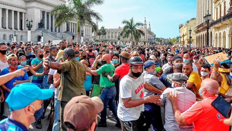 Una decena de embajadas en Cuba estarían preparando plan de evacuación ante presión de USA