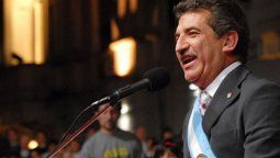 Gobernador K aumentó un 458% el gasto en personal
