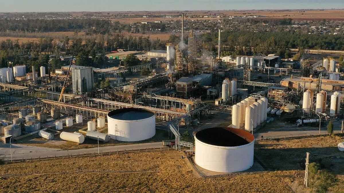 Petroquímica Río Tercero en Córdoba. Petroquímica Río Tercero en Córdoba. 