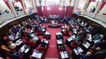 guillermo francos fingio demencia: dijo desconocer que esta en peligro la sesion del 12/6 guillermo francos fingio demencia: dijo desconocer que esta en peligro la sesion del 12/6