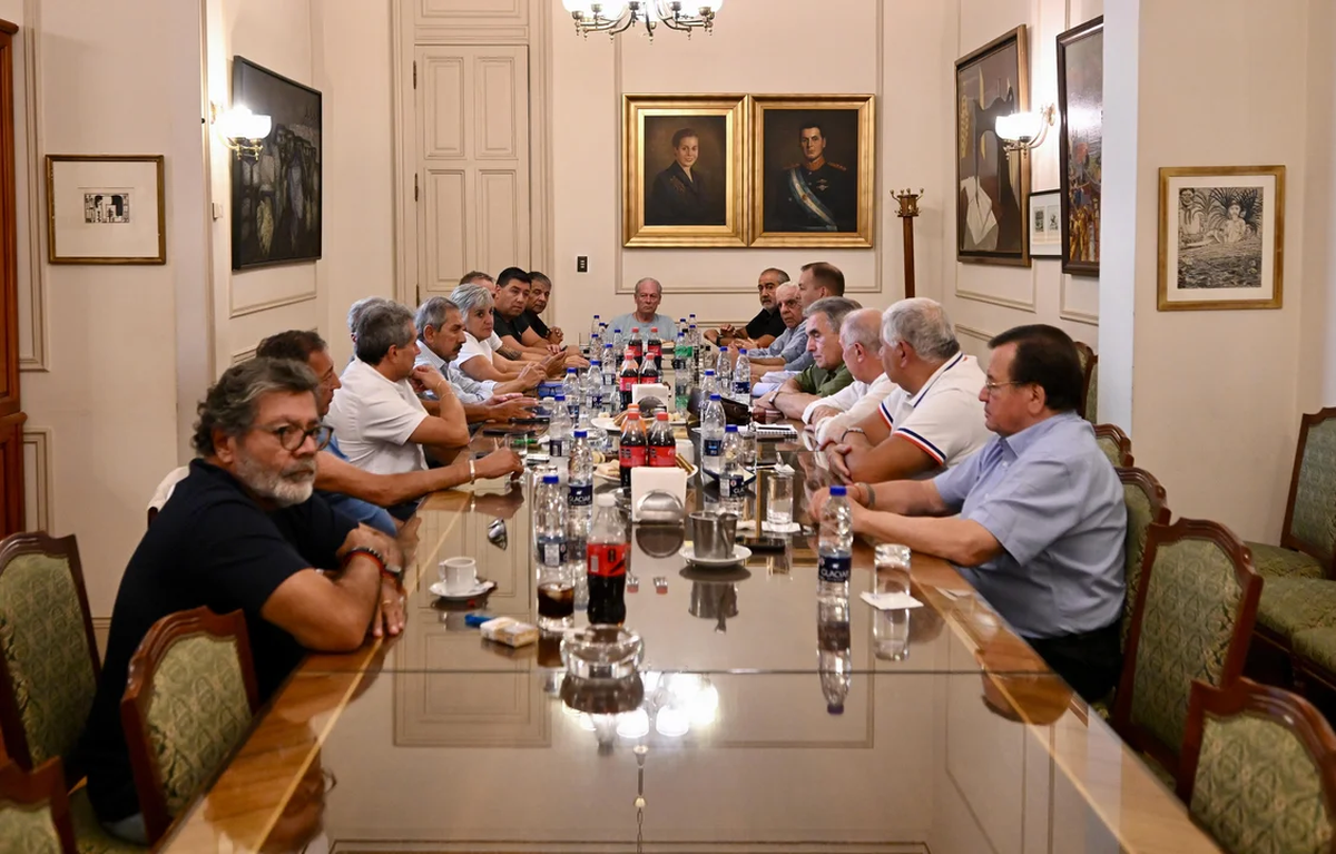 Los secretarios generales reunidos en UPCN Los secretarios generales reunidos en UPCN