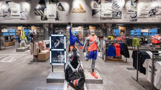 50% OFF y cuotas sin interés en este outlet.  