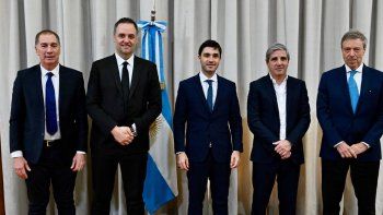 Retenciones 0%: Luis Caputo avanza con guiño a provincias petroleras y el campo espera