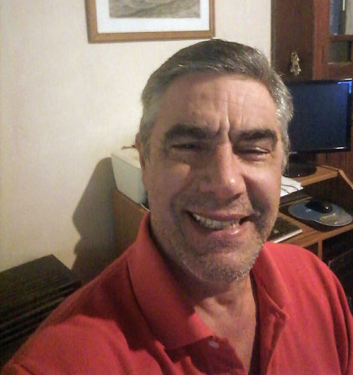 Libertario disidente Daniel Montoya. Libertario disidente Daniel Montoya.