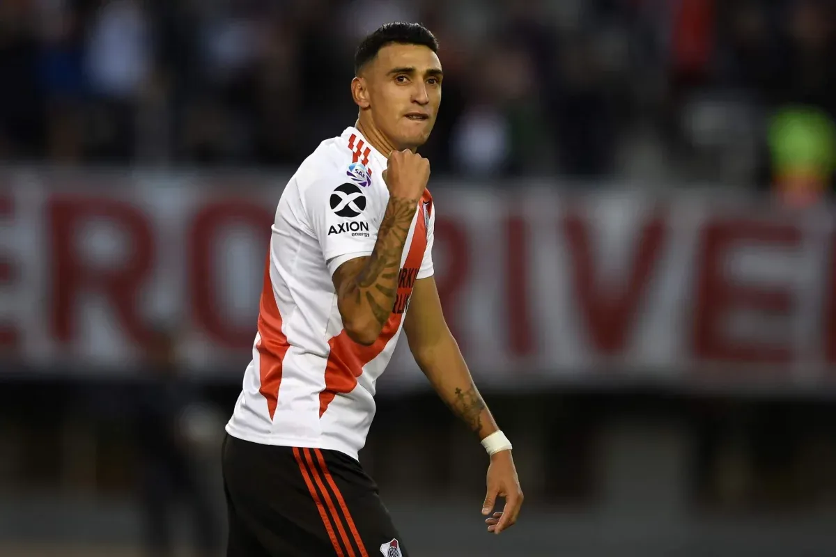 Matías Suárez, ¿y un palito a su entrenador?