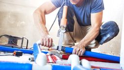 El 11 de marzo el mundo celebra Día de la Fontanería para destacar la labor de los fontaneros para garantizar el acceso a agua y gestión de aguas residuales. El 11 de marzo el mundo celebra Día de la Fontanería para destacar la labor de los fontaneros para garantizar el acceso a agua y gestión de aguas residuales.