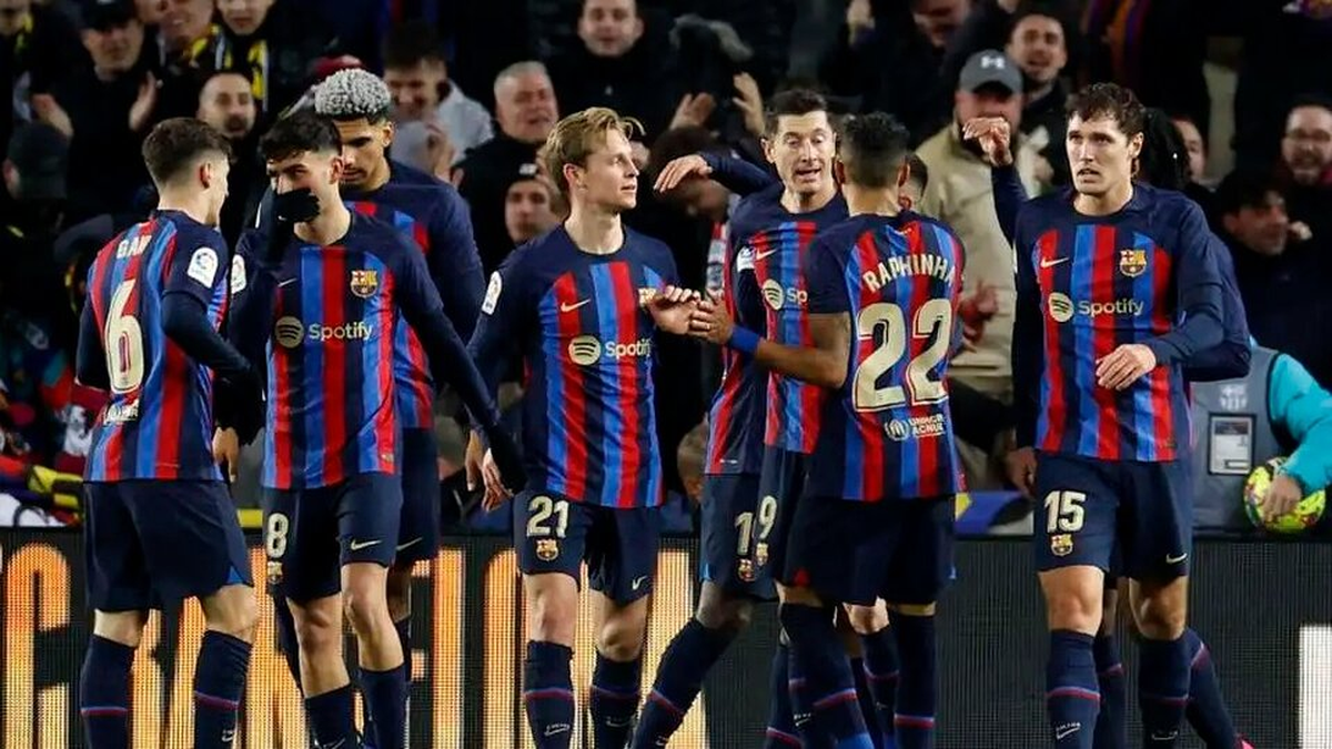 En medio del escándalo fraudulento con los árbitros, FC Barcelona igualó 2-2 con Manchester United este jueves (16/2).