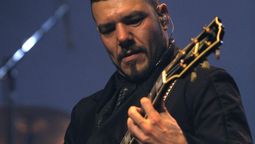 El cantante Fernando Ruiz Díaz sufrió un ACV y evoluciona favorablemente.