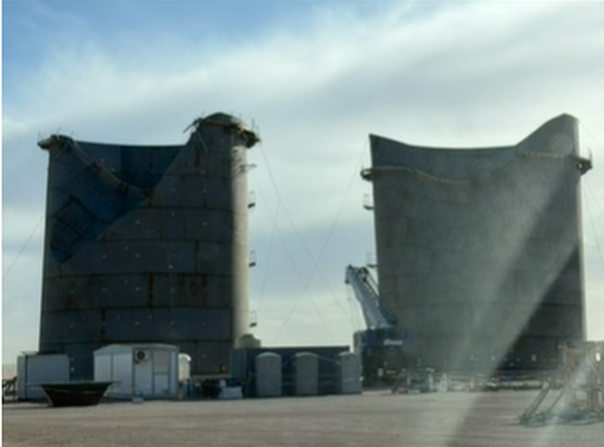 Imagen del daño que sufrieron los tanques, publicada por el local diario 'Río Negro'. Imagen del daño que sufrieron los tanques, publicada por el local diario 'Río Negro'.