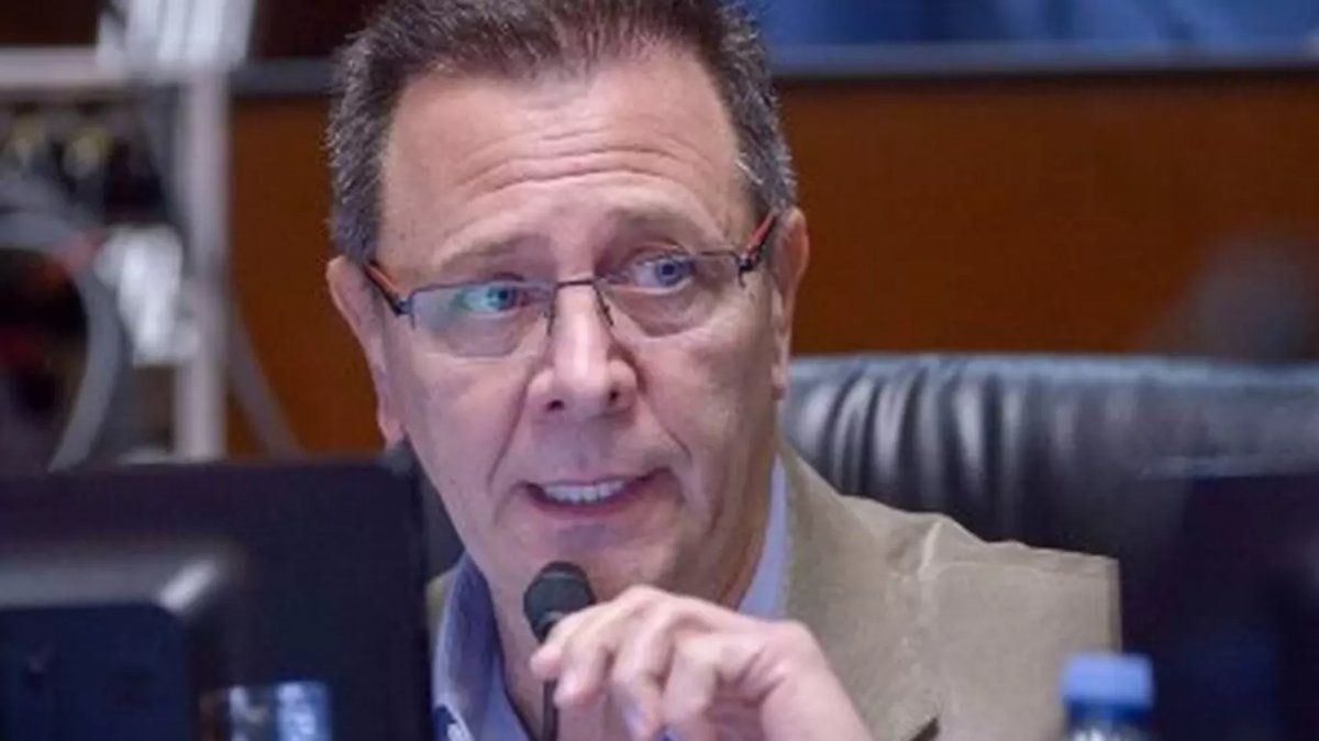 Oscar Zago y una conducción legislativa que quedó muy cuestionada. Oscar Zago y una conducción legislativa que quedó muy cuestionada.