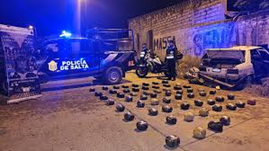 Las autoridades consideran que Salta funcionaba como provincia de tránsito hacia grandes centros urbanos de Argentina o incluso hacia el exterior, lo que refuerza la hipótesis de una estructura narco criminal bien organizada detrás del envío Las autoridades consideran que Salta funcionaba como provincia de tránsito hacia grandes centros urbanos de Argentina o incluso hacia el exterior, lo que refuerza la hipótesis de una estructura narco criminal bien organizada detrás del envío