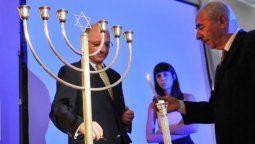 altText(Timerman niega acuerdo con Irán pero deja afuera de una reunión a la AMIA)}