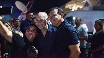 Larreta / Valdés en la Fiesta Nacional del Chamamé. Larreta / Valdés en la Fiesta Nacional del Chamamé.