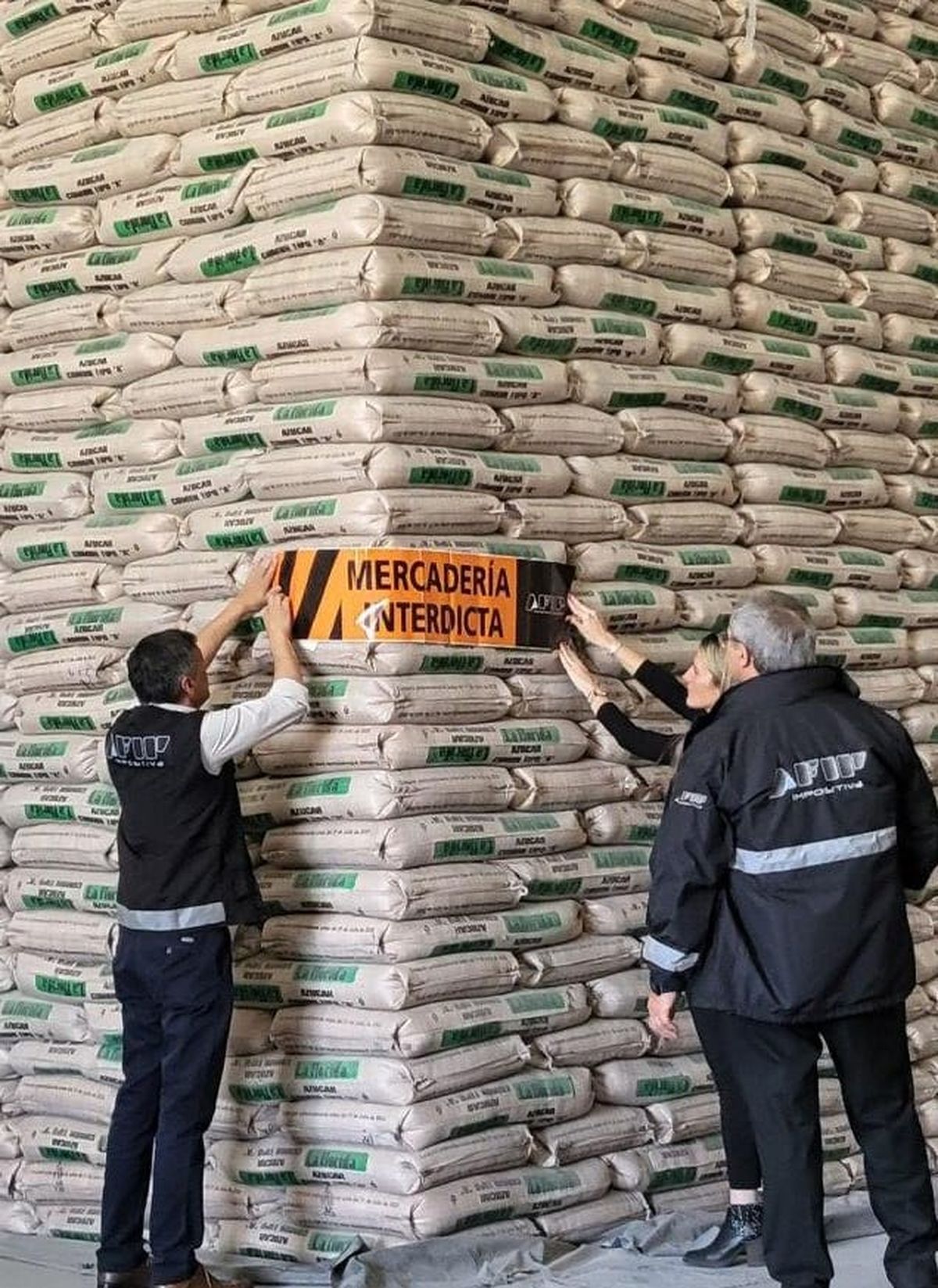 Solo una parte de las casi 400.000 bolsas que encontró la AFIP carentes de documentación