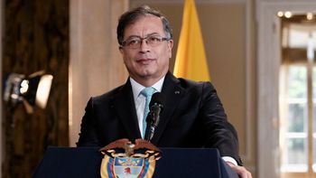 Colombia convulsionada por el cambio de gabinete ordenado por Gustavo Petro. Colombia convulsionada por el cambio de gabinete ordenado por Gustavo Petro.