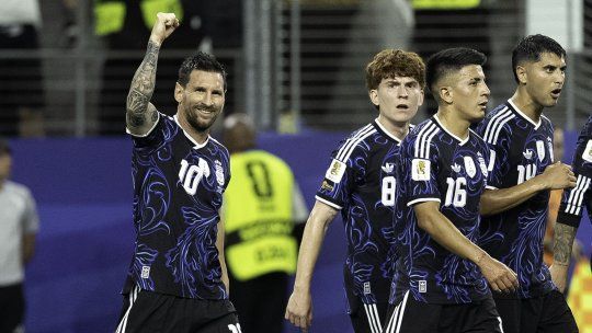 La Selección Argentina se prepara para enfrentar a Inglaterra