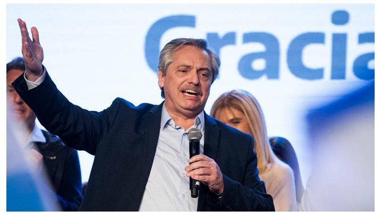 Alberto F. viaja a Tucumán para comenzar a diseñar un pacto social con industriales