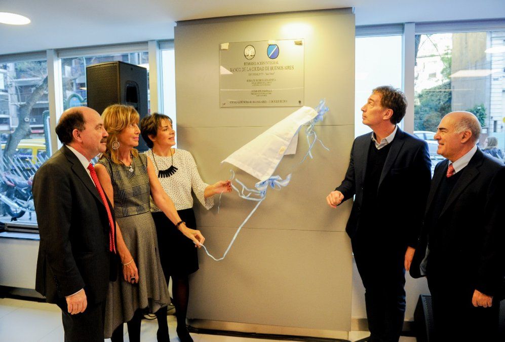 Por un banco mas cerca de la gente