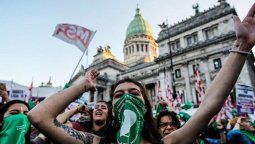 altText(Una diputada denunció que el Gobierno les prohibió a los legisladores del FdT votar contra el aborto)}
