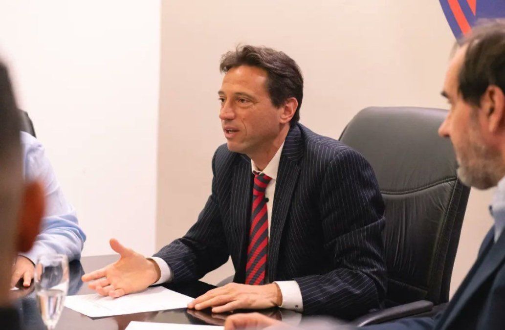 Marcelo Moretti le devolvió una a Chiqui Tapia