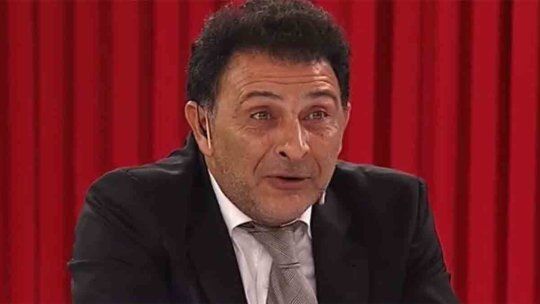 LeonardoAstrada, ex jugador e ídolo de River, culpó a Marcelo Gallardo tras laeliminación del “Millonario” de la Copa Argentina 2025. LeonardoAstrada, ex jugador e ídolo de River, culpó a Marcelo Gallardo tras laeliminación del “Millonario” de la Copa Argentina 2025.