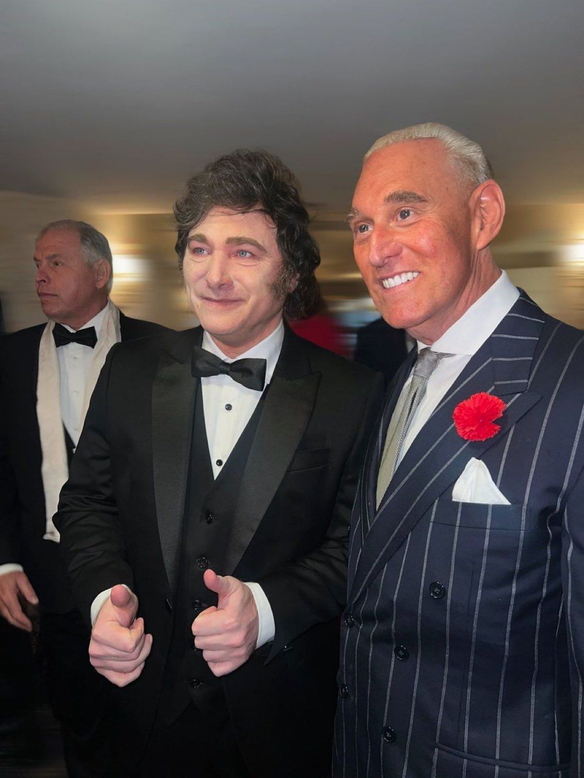 Javier Milei y Roger Stone. Javier Milei y Roger Stone.