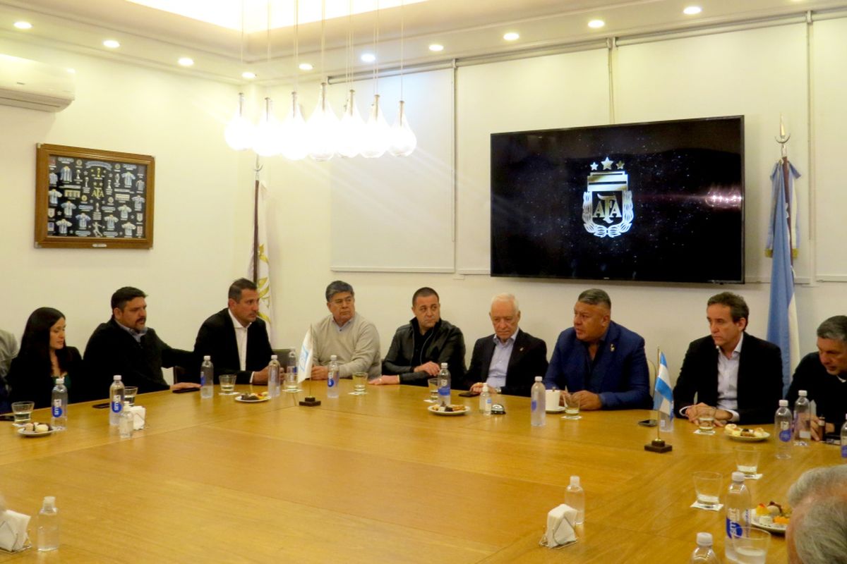 Claudio Chiqui Tapia en la reunión de este lunes Claudio Chiqui Tapia en la reunión de este lunes