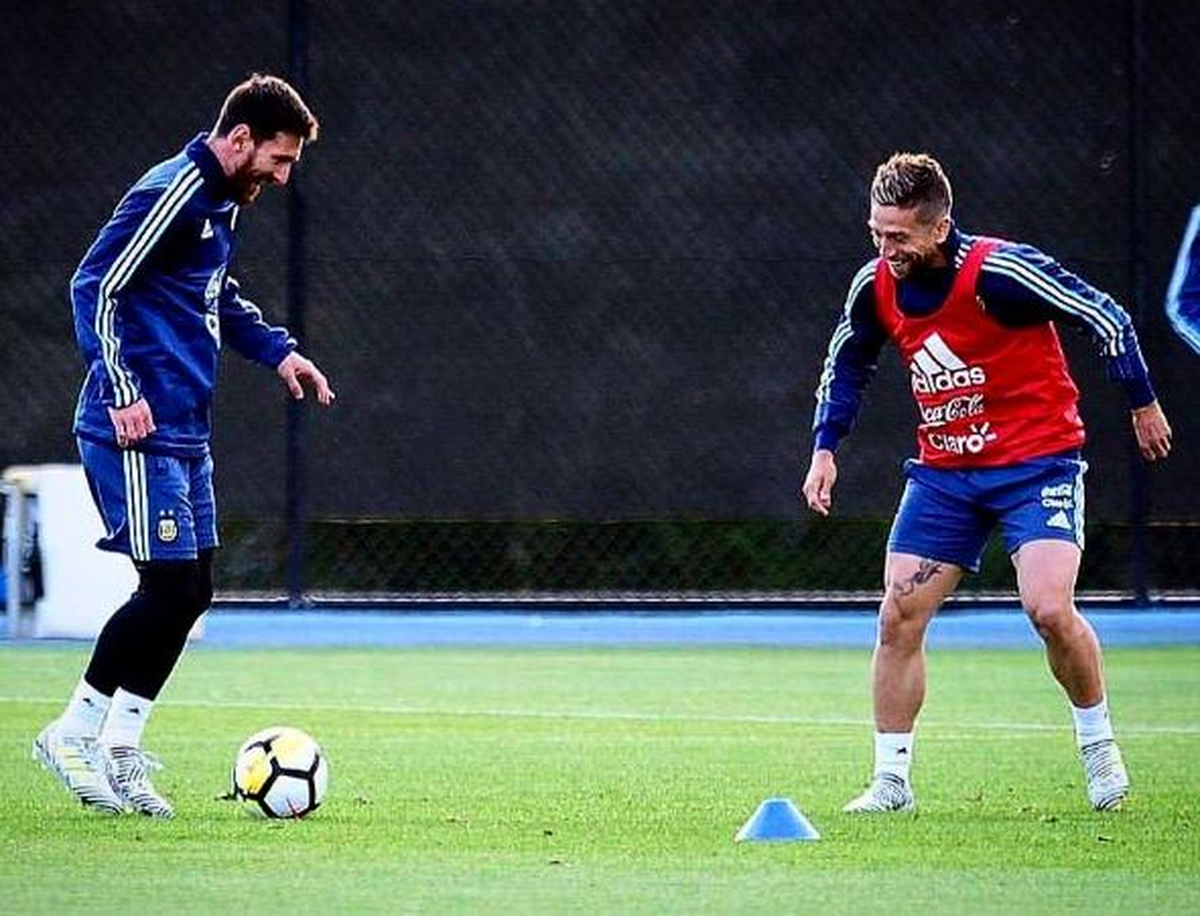 Gómez y Messi, en la Selección Argentina Gómez y Messi, en la Selección Argentina