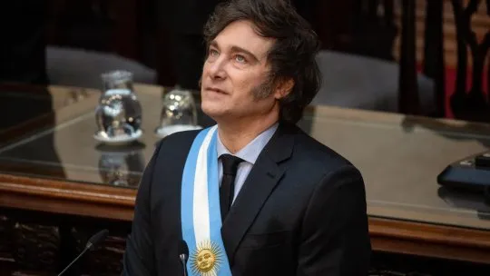 La administración de Javier Milei negocia a contrarreloj. La administración de Javier Milei negocia a contrarreloj.