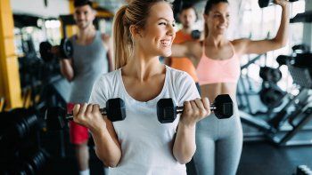 Losmédicos especialistas en cardiología destacan la importancia de la evaluaciónmédica con el objetivo de salvar vidas antes de realizar actividad física. Losmédicos especialistas en cardiología destacan la importancia de la evaluaciónmédica con el objetivo de salvar vidas antes de realizar actividad física.