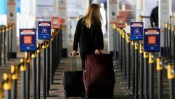 Viajes al exterior: crecen las salidas de argentinos y se alargan las estadías, según el INDEC. Viajes al exterior: crecen las salidas de argentinos y se alargan las estadías, según el INDEC.