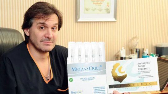 La situación del cirujano Aníbal Lotocki empeora cada vez más, ya que ahora un fiscal pidió su detención. La situación del cirujano Aníbal Lotocki empeora cada vez más, ya que ahora un fiscal pidió su detención.