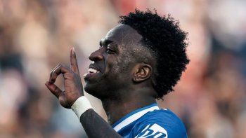 Vinivius anotó el 1 a 0 para Real Madrid sobre Benfica en el encuentro por los 16vos de final de la Champions League. Vinivius anotó el 1 a 0 para Real Madrid sobre Benfica en el encuentro por los 16vos de final de la Champions League.