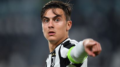 En Italia dicen que Paulo Dybala no 'engancha' en el 4-3-3 