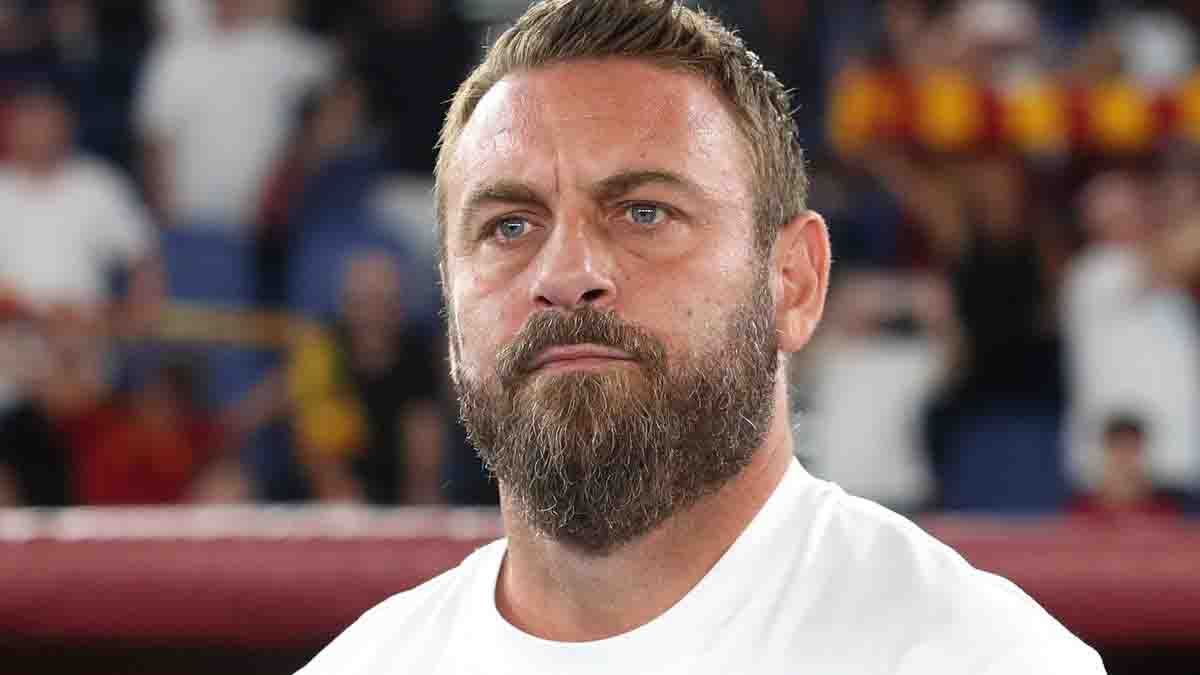 Gabriel Milito se mantiene como “gran candidato” para ser el reemplazante de Fernando Gago en Boca aunque apareció el nombre de Daniele De Rossi. Gabriel Milito se mantiene como “gran candidato” para ser el reemplazante de Fernando Gago en Boca aunque apareció el nombre de Daniele De Rossi.